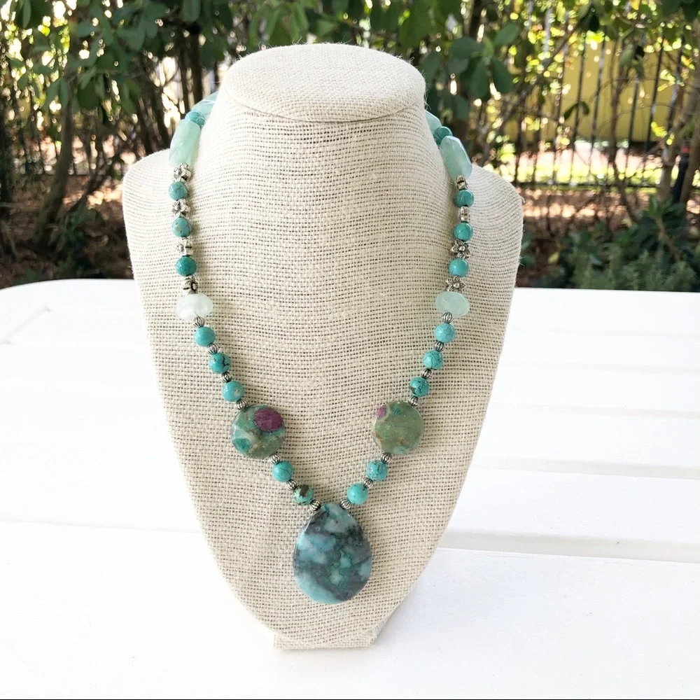 NWT Turquoise, Lace Agate, Fluorite, Larimar Necklace Blue Beaded